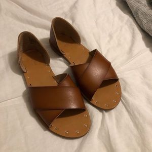 Universal Thread leather sandal